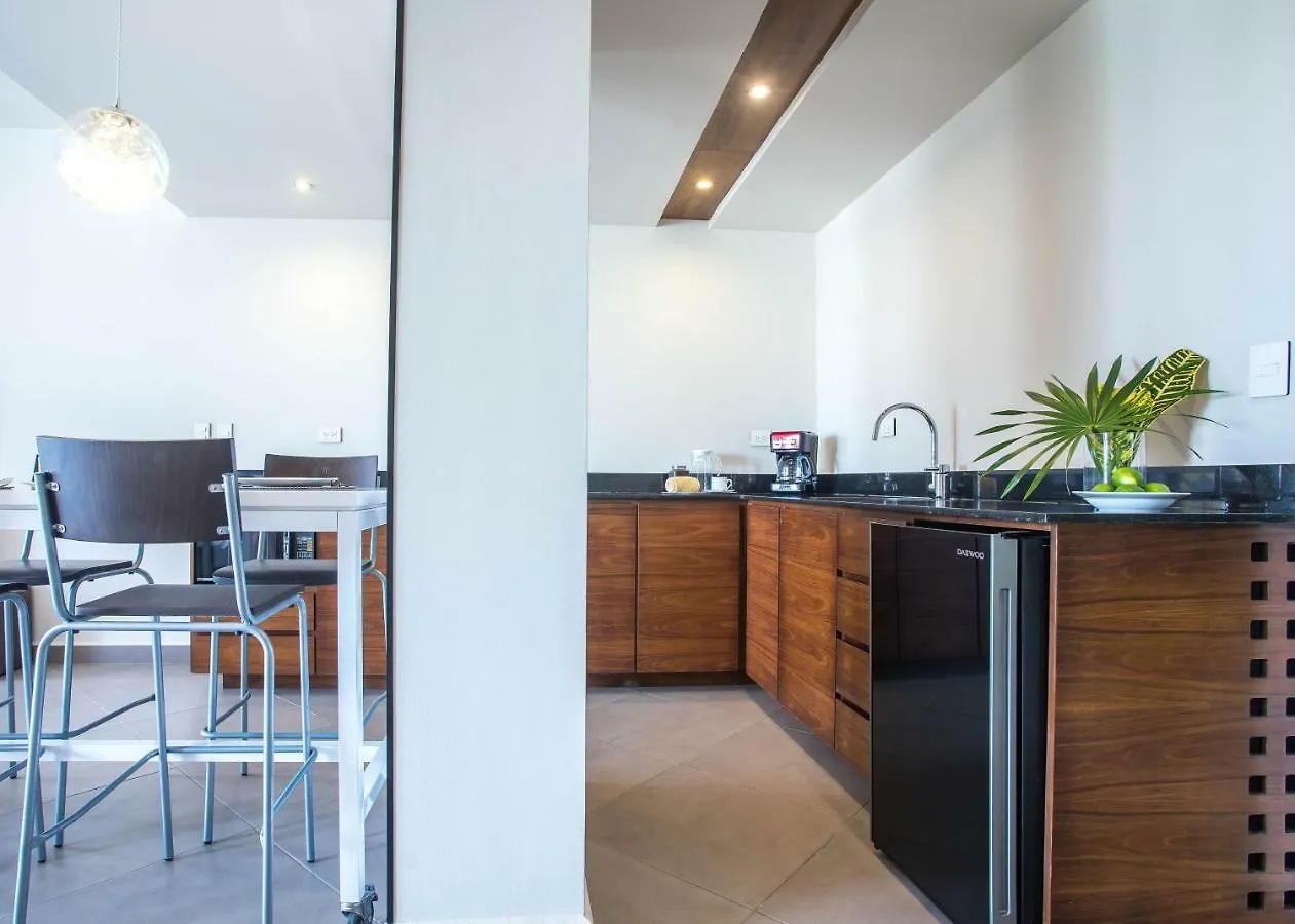 Aparthotel Honey B Suites Playa del Carmen